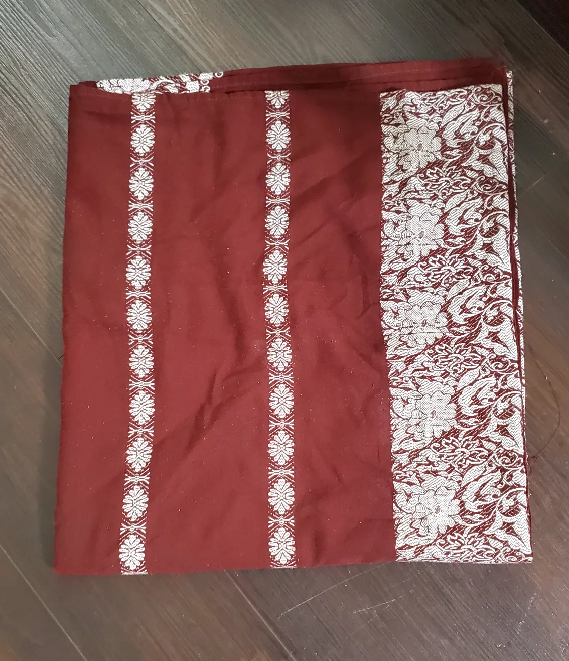 Embroidered Queen Bedsheet thumbnail