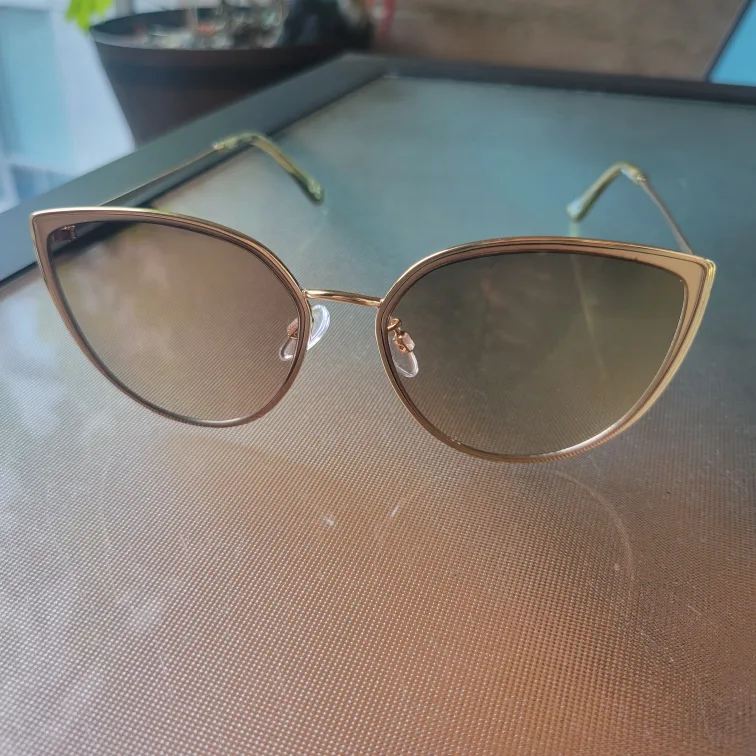 Gold Cat Eye Sunglasses thumbnail