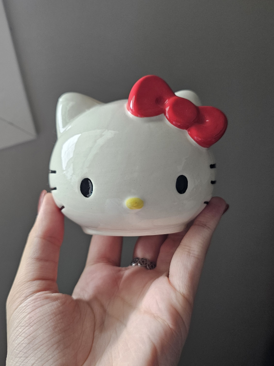 Hello Kitty Ceramic Reed Diffuser