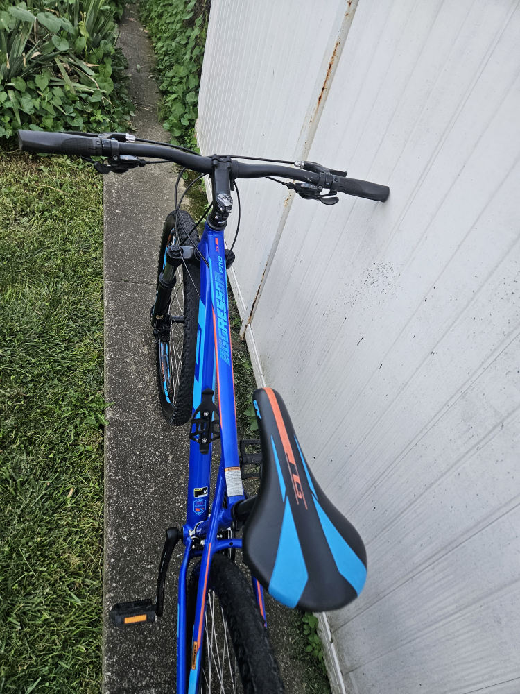 GT Aggressor Pro Mountain Bike - photo 5
