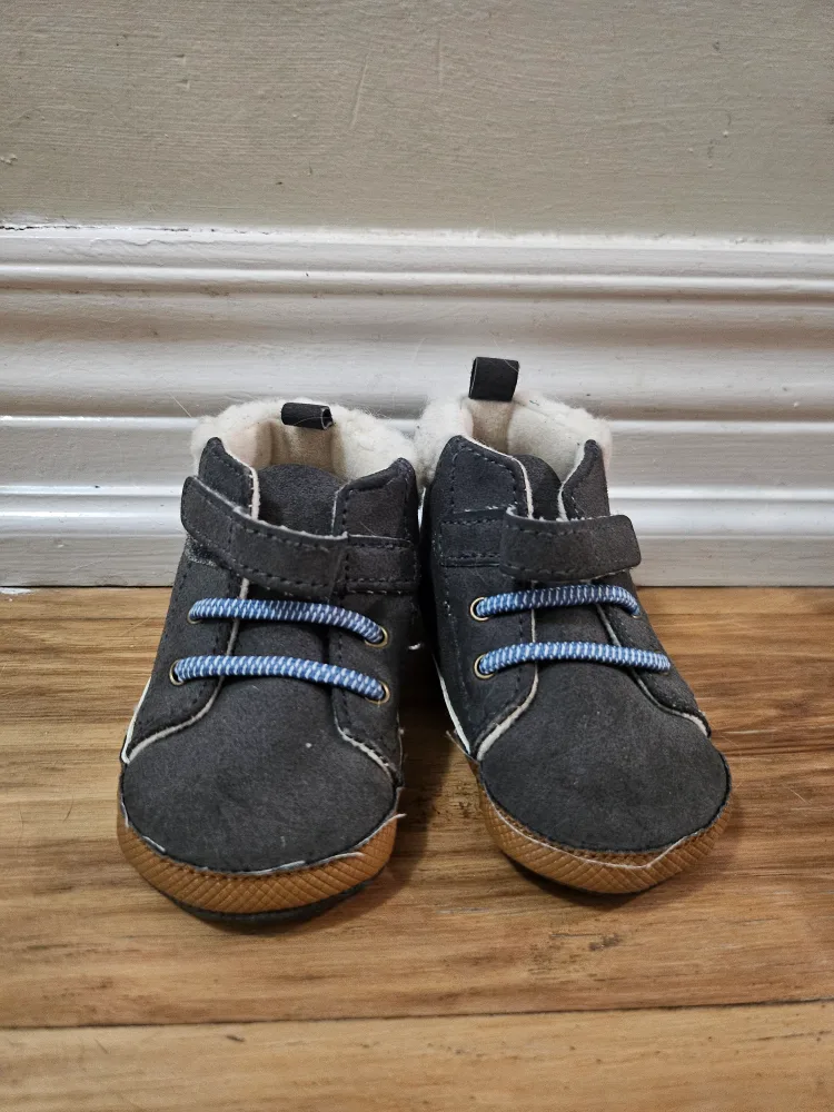 Carters Baby Shoes:  3 to 6 months old thumbnail
