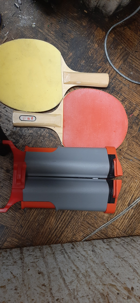 Table Tennis Set with Retractable Net