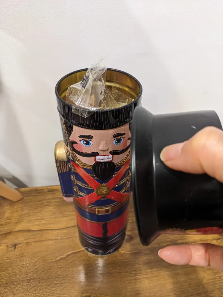 Nutcracker Tin Container image indicator(2)