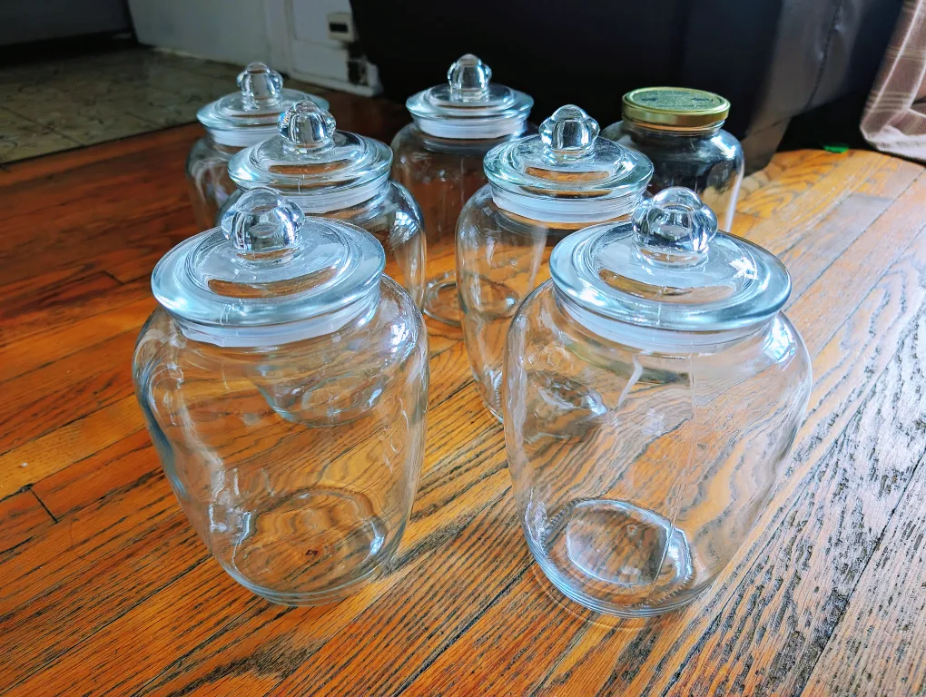 Huge Glass Jars with Lids thumbnail