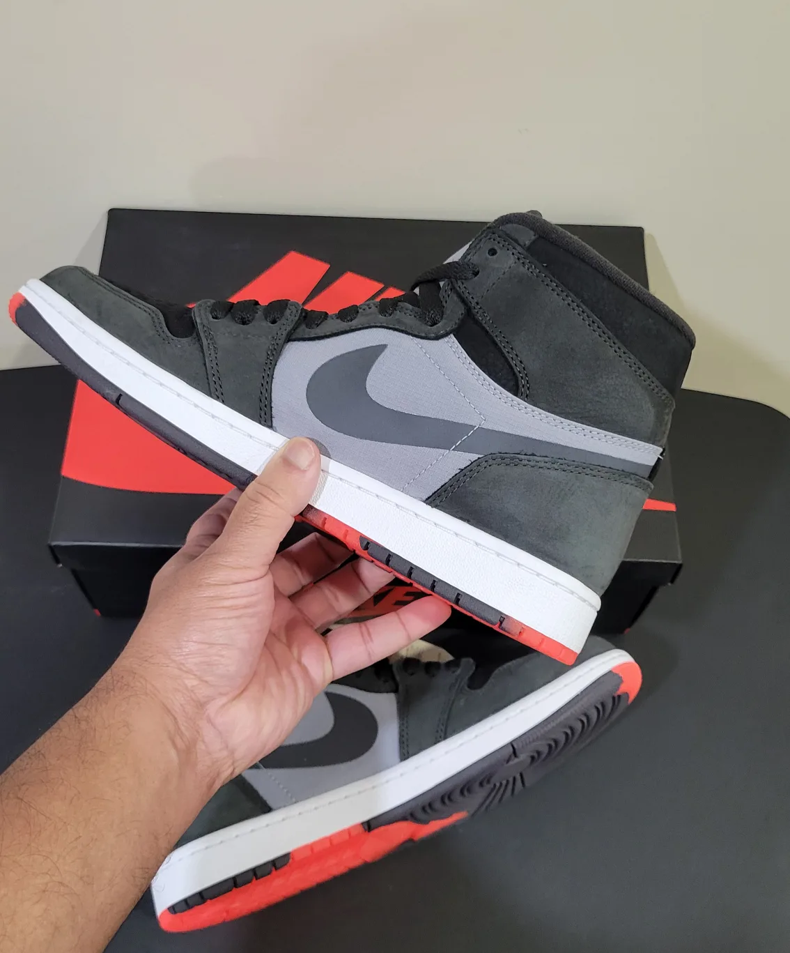 Nike Air Jordan 1 Element Gore-Tex Shadow Size 10 image indicator(2)