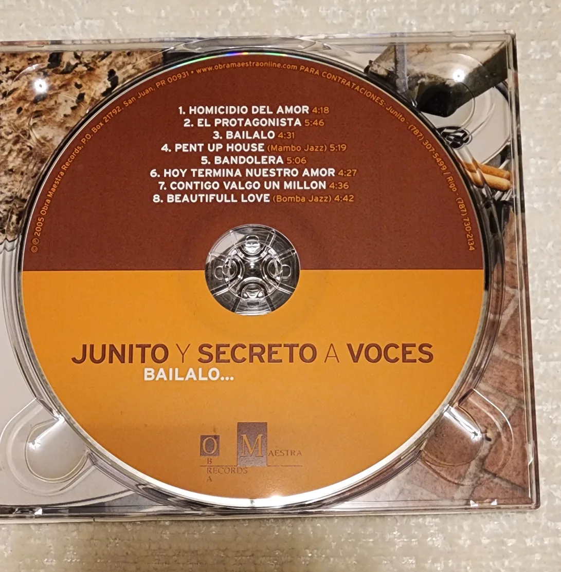 🧡  Latin Jazz CD: Junito y Secreto a Voces Bailalo CD image indicator(3)