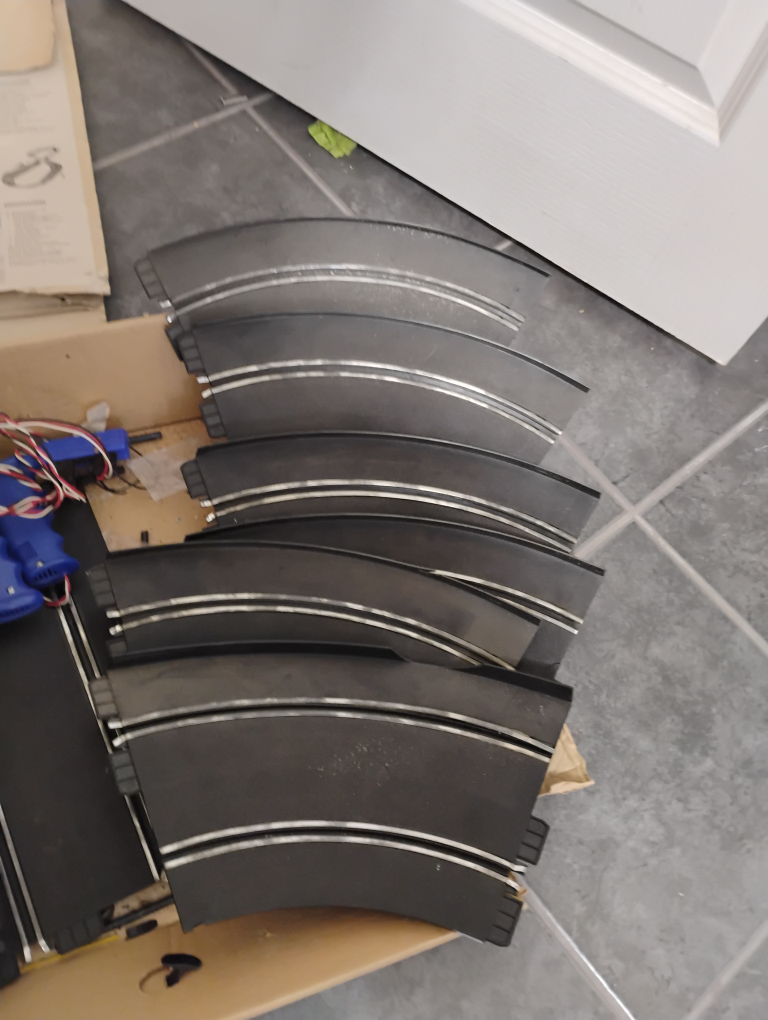 vintage Strombecker slot car tracks and controlers - photo 4