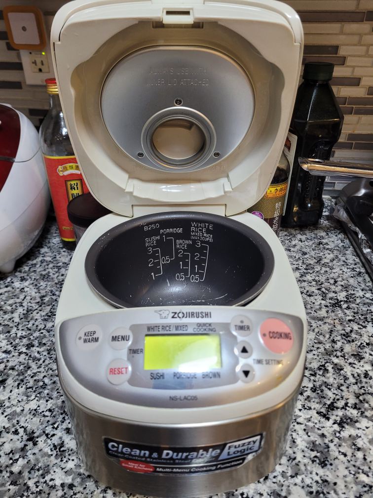 Cuckoo /w Box & Zojirushi Rice cookers - photo 3