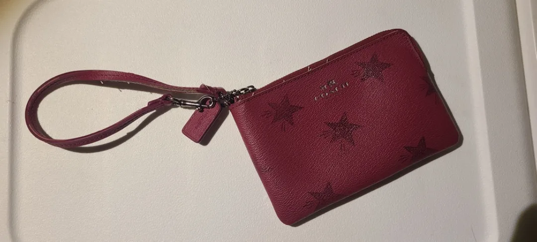 🥕Coach Wristlet Wallet - Burgundy with Star Design thumbnail