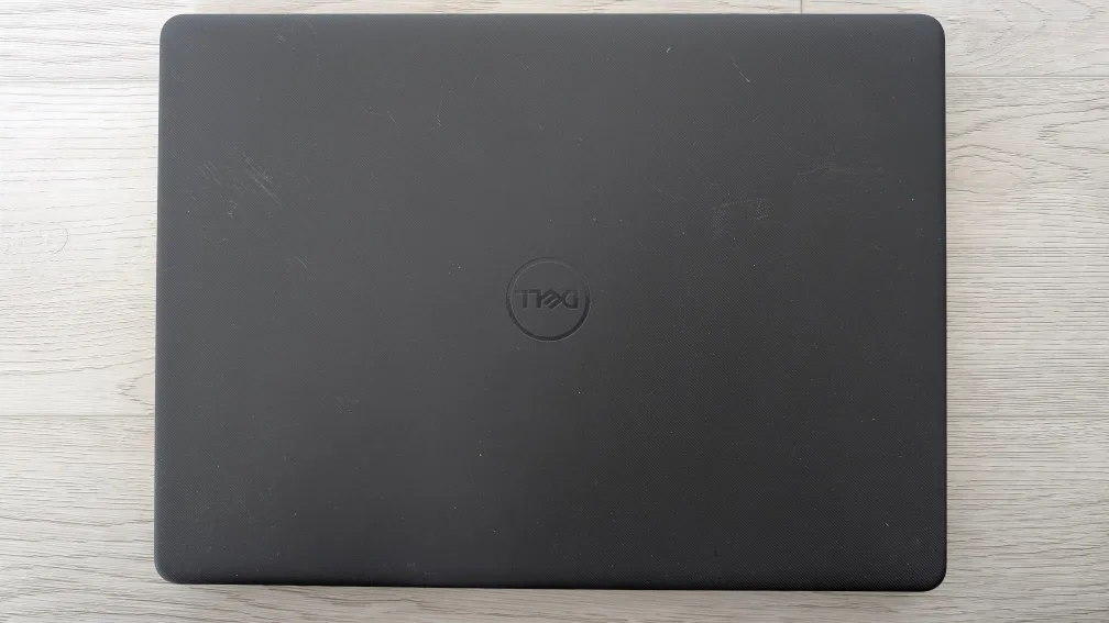 Dell Vostro 14 3000 Laptop - Great Condition! image indicator(2)