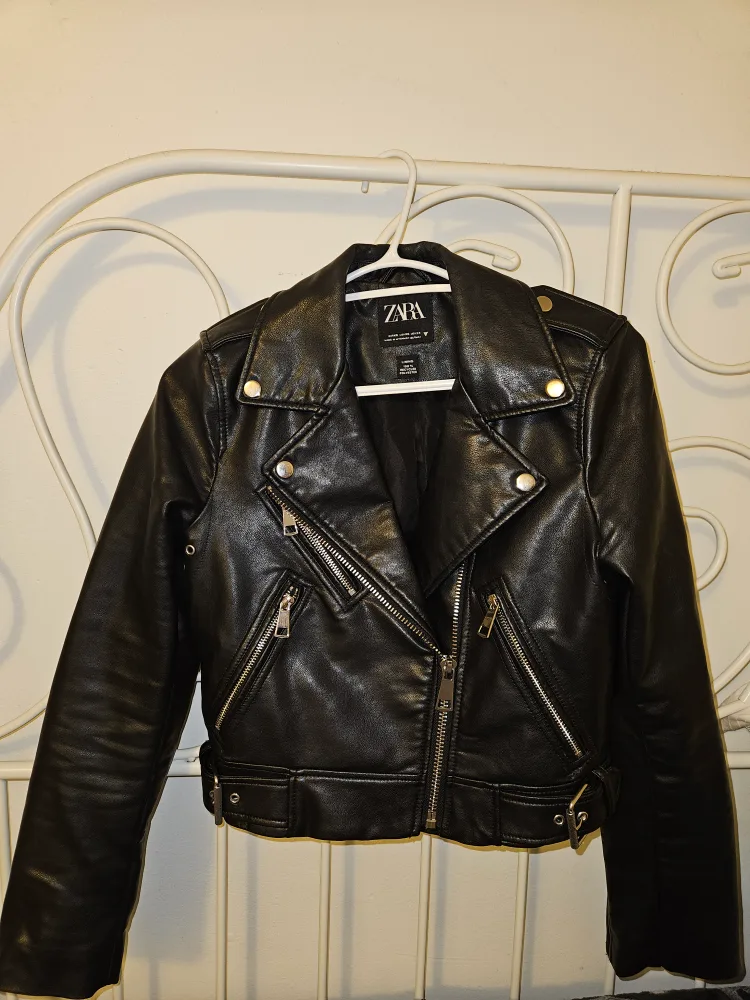 Zara Black Faux Leather Biker Jacket - XS image indicator(2)