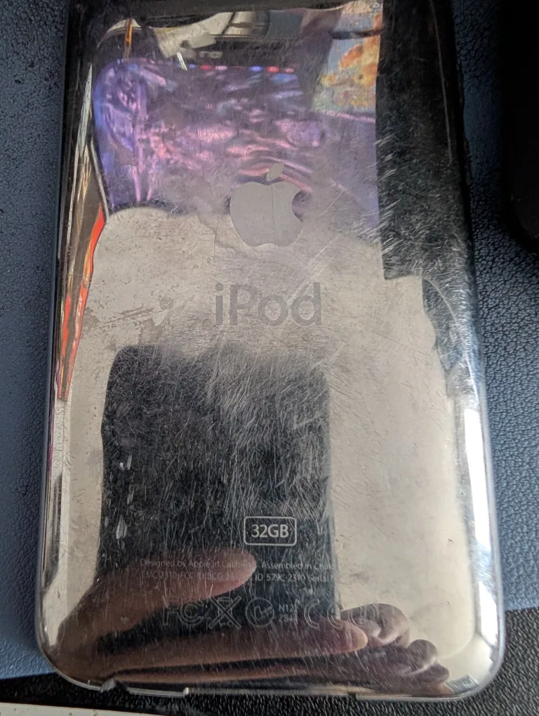 Apple iPod Touch 32GB not working 🧡 image indicator(2)