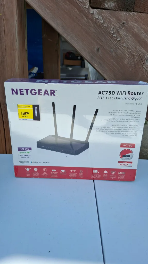 TP-Link 5-Port Gigabit Desktop Switch - New in Box! image indicator(5)