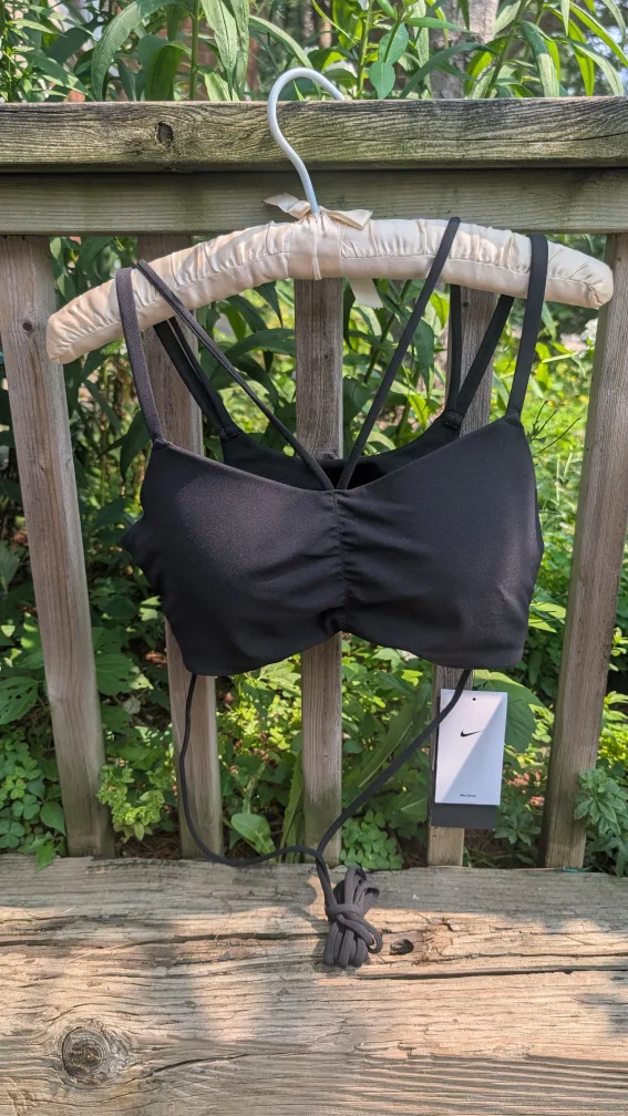 New Nike Women's Alate Trace Bra - Size M thumbnail