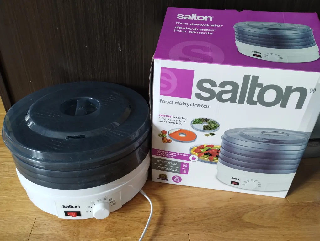 Salton Food Dehydrator with Box thumbnail