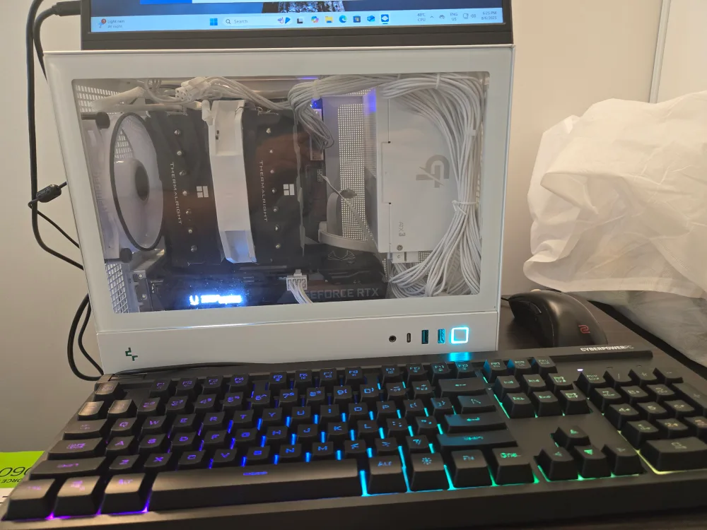 Custom White itx gaming pc Build