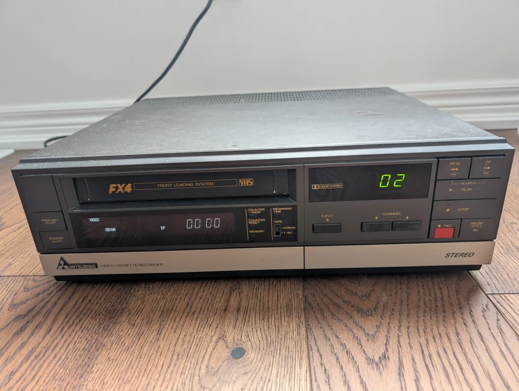 Mitsubishi HS-330UR VCR/VHS thumbnail