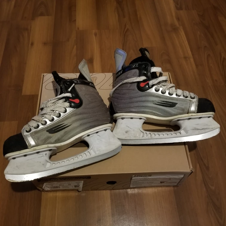 Hockey Ice Skates - Shoe size 9 - photo 3