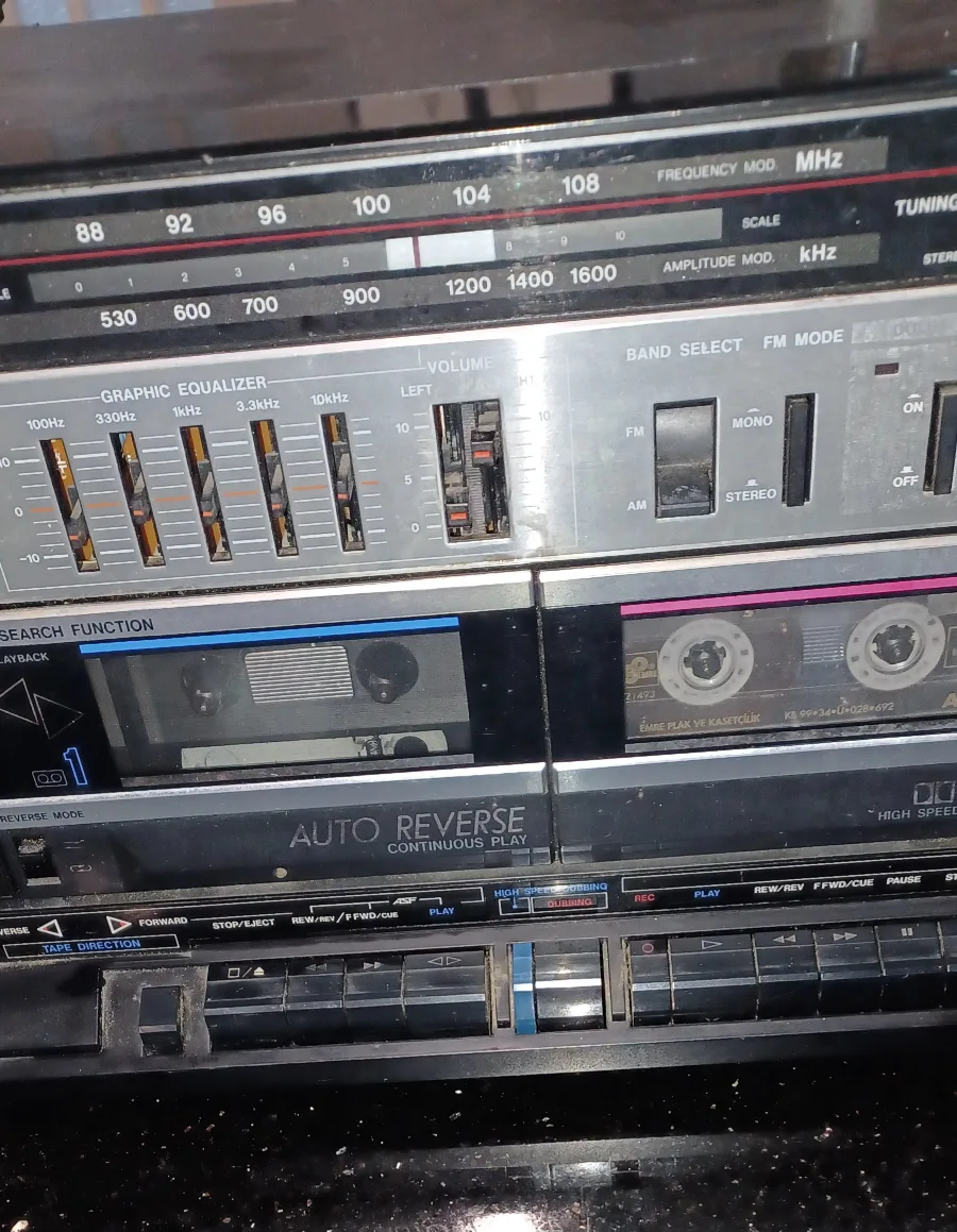 Fisher Boombox - Vintage Style image indicator(4)