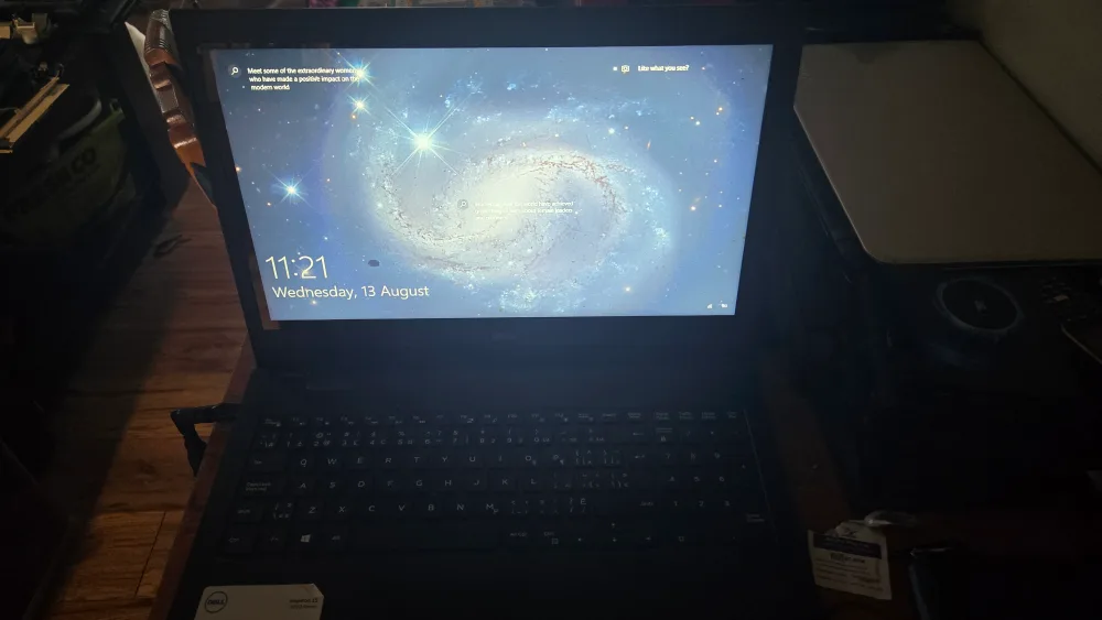 Dell Touchscreen Laptop thumbnail