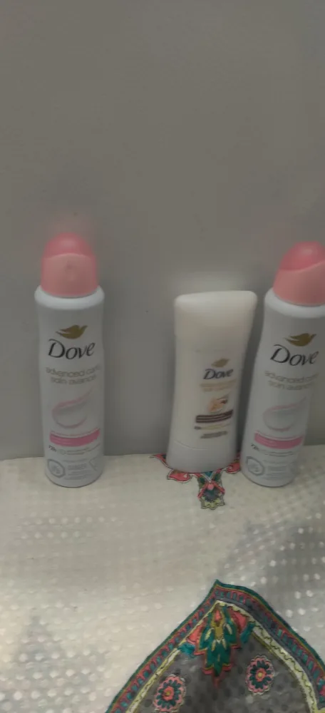 Dove  bundle with 3 items thumbnail