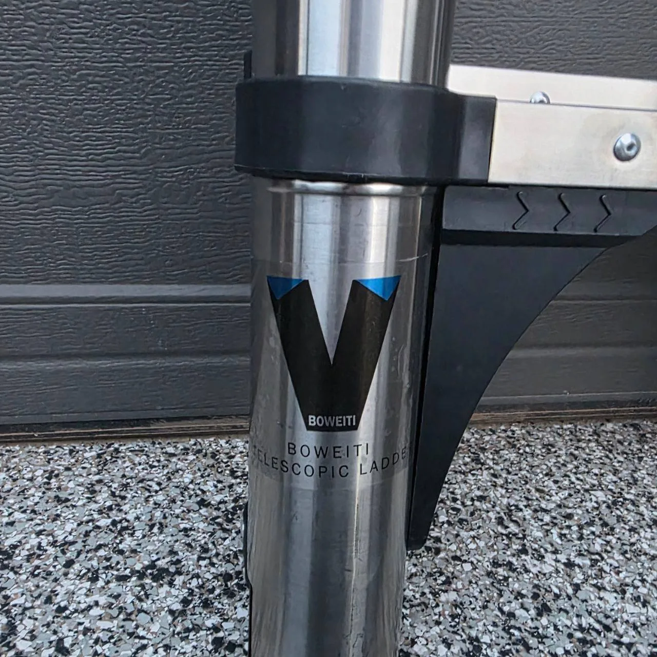 Foot Retraction Extending Step Ladder image indicator(5)