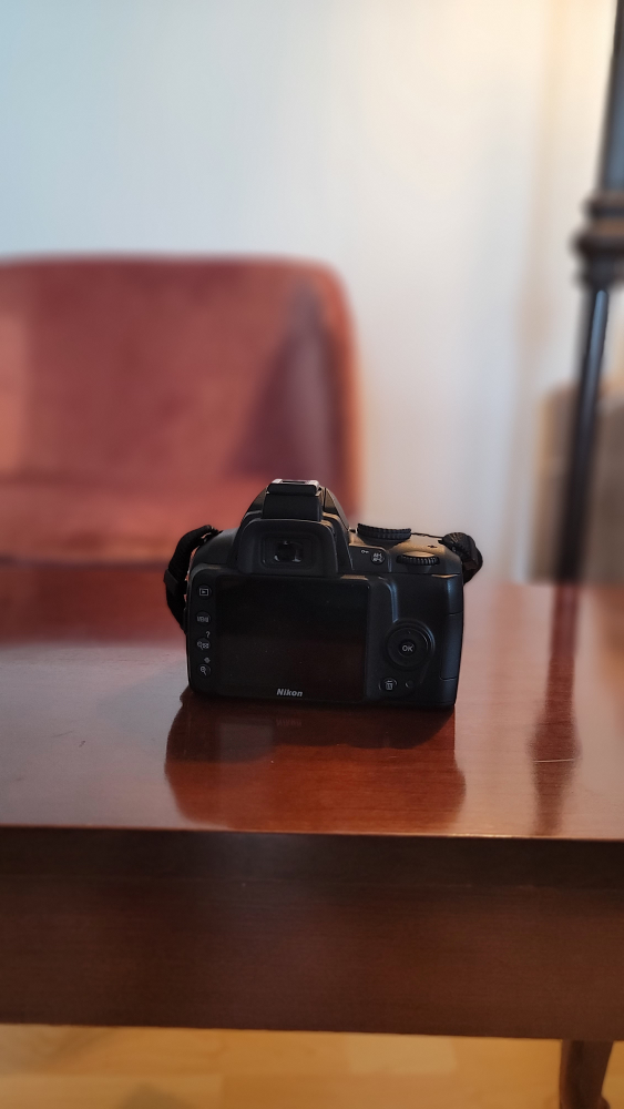 Nikon D3000 Digital Camera with Accessories - photo 2