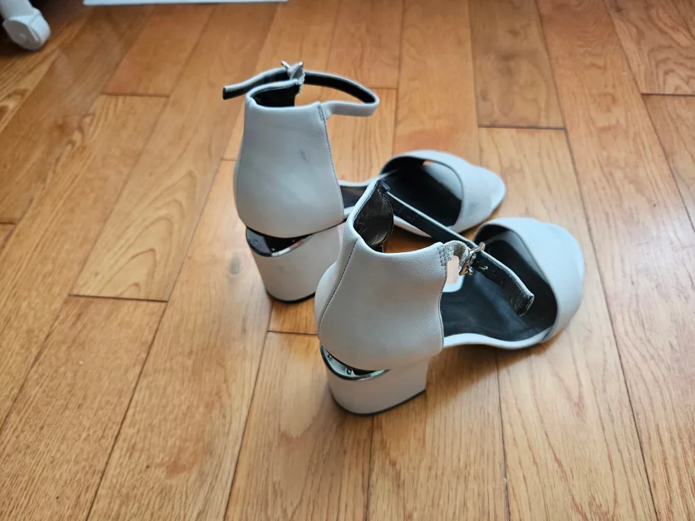 Alexander Wang Abby Sandals Size 7 image indicator(6)