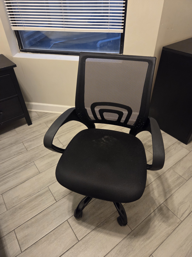 Black Mesh Office Chair
