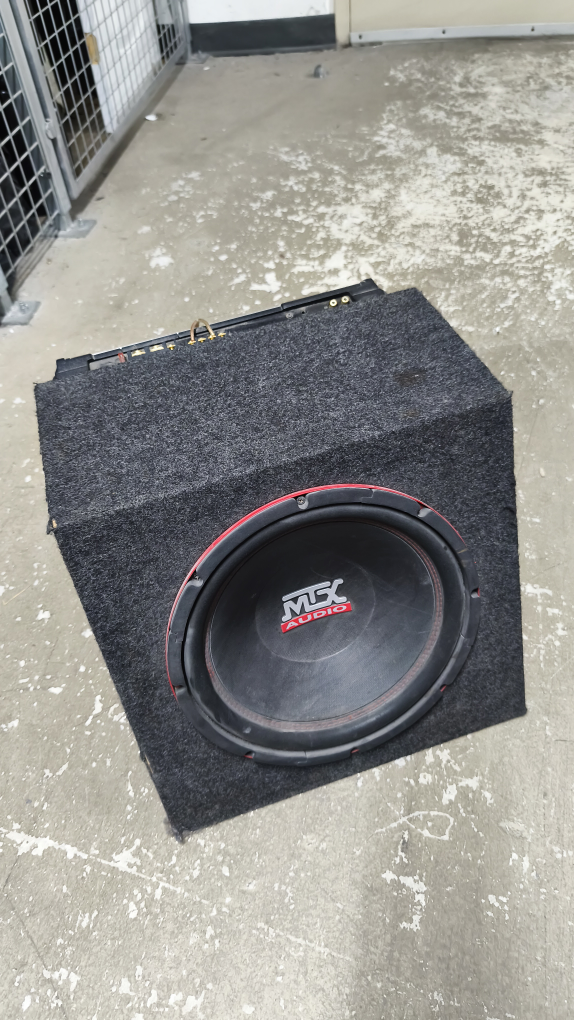 Kenwood KAC-7203 Amplifier & MTX Subwoofer