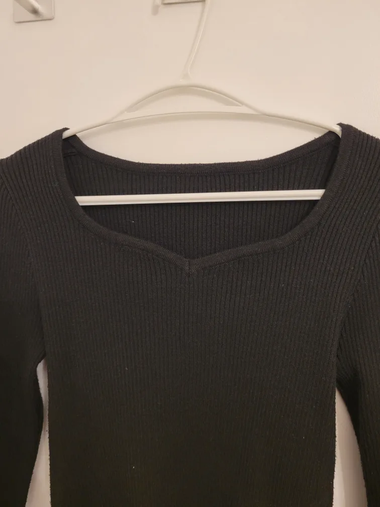 Black Long Sleeve Knit Top image indicator(3)
