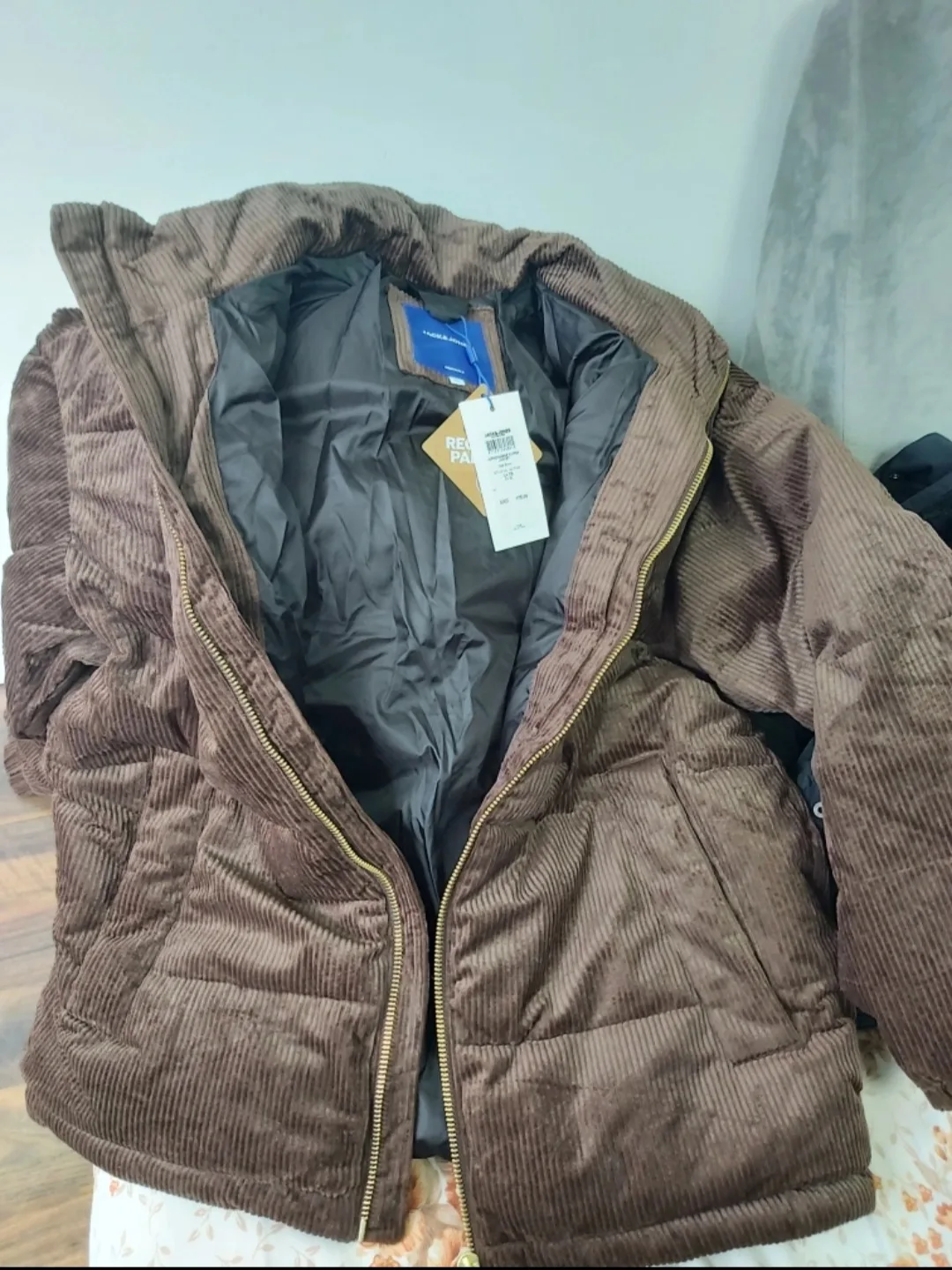**Fall Picks **Jack and Jones Corduroy Puffer Jacket (Brand new) image indicator(3)