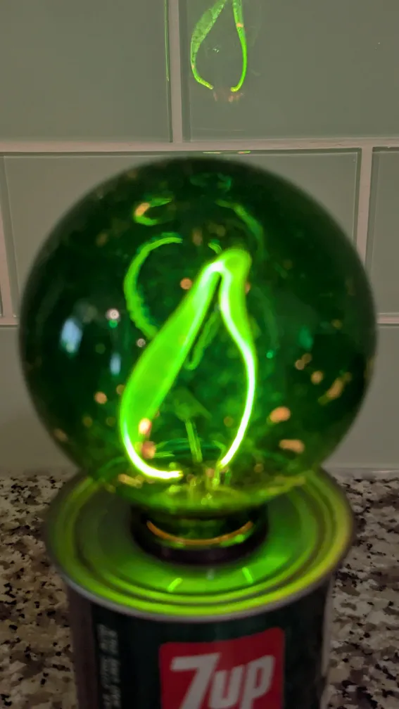 1970’s 7up Lamp with working Flicker Bulb plus extras image indicator(9)