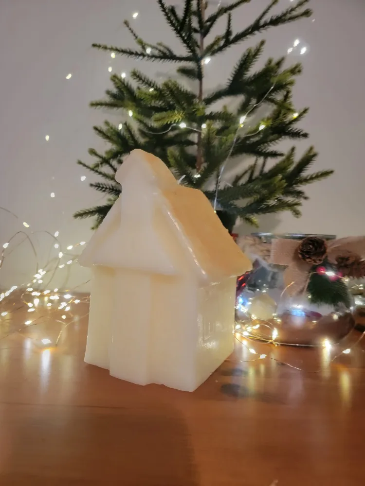 House Shaped Candle image indicator(2)