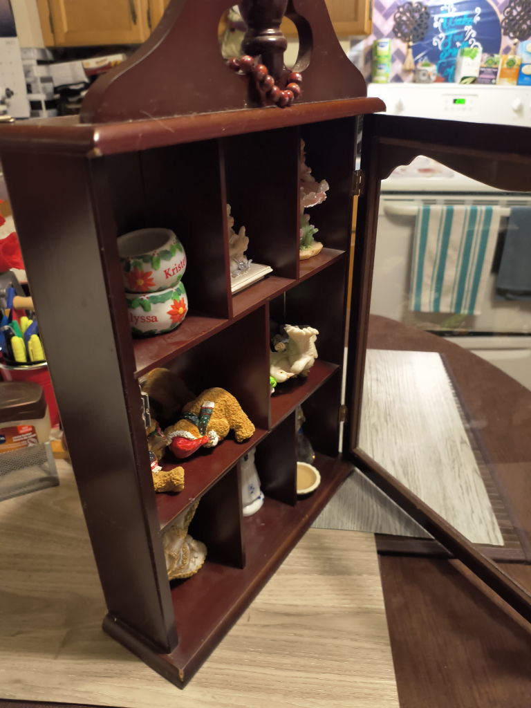 Wooden Display Cabinet - photo 3