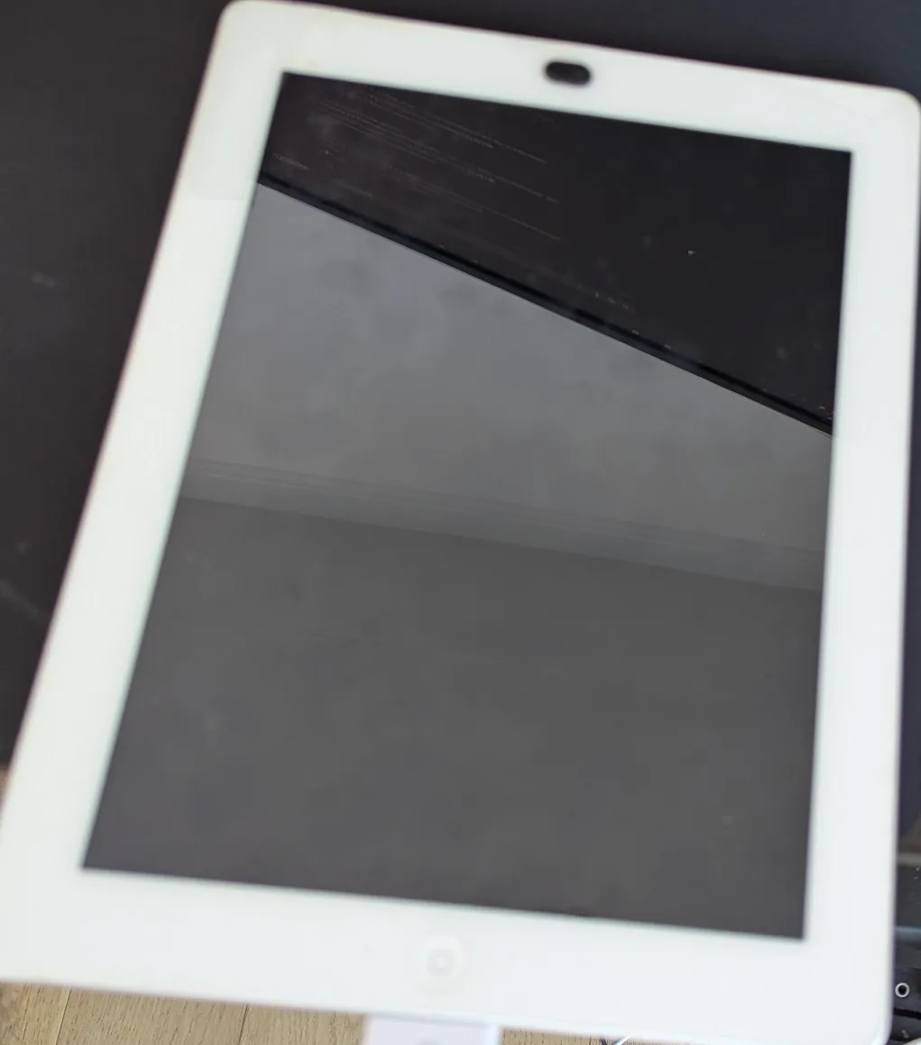 Apple iPad 64GB - Silver thumbnail