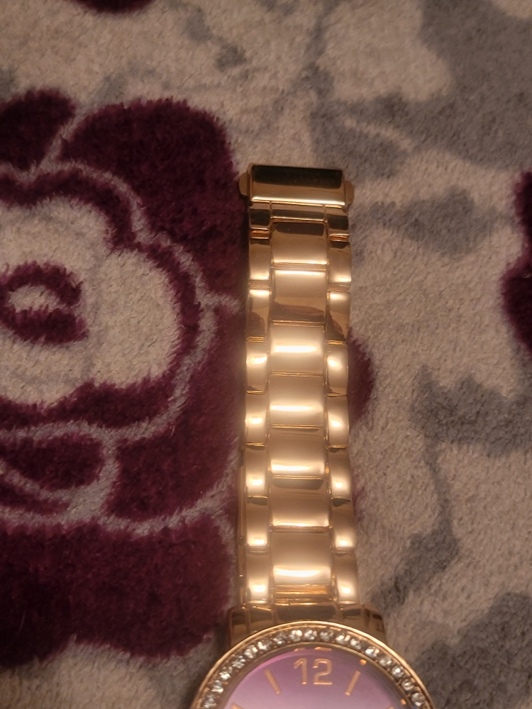 Rose Gold Women's Watch with Rhinestones - New in Box! - photo 2
