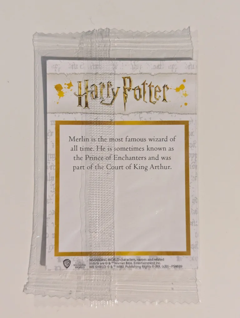New Harry Potter Holographic Chocolate Frog Card image indicator(2)