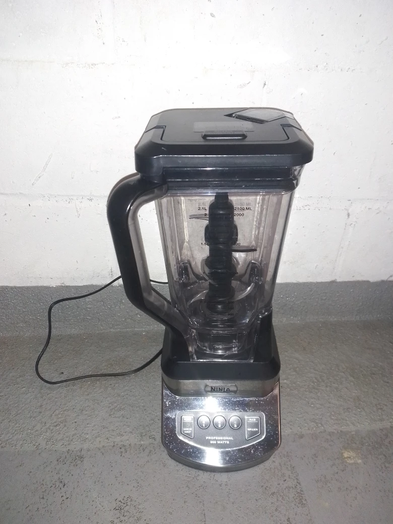 Ninja Professional 900 Watts Blender