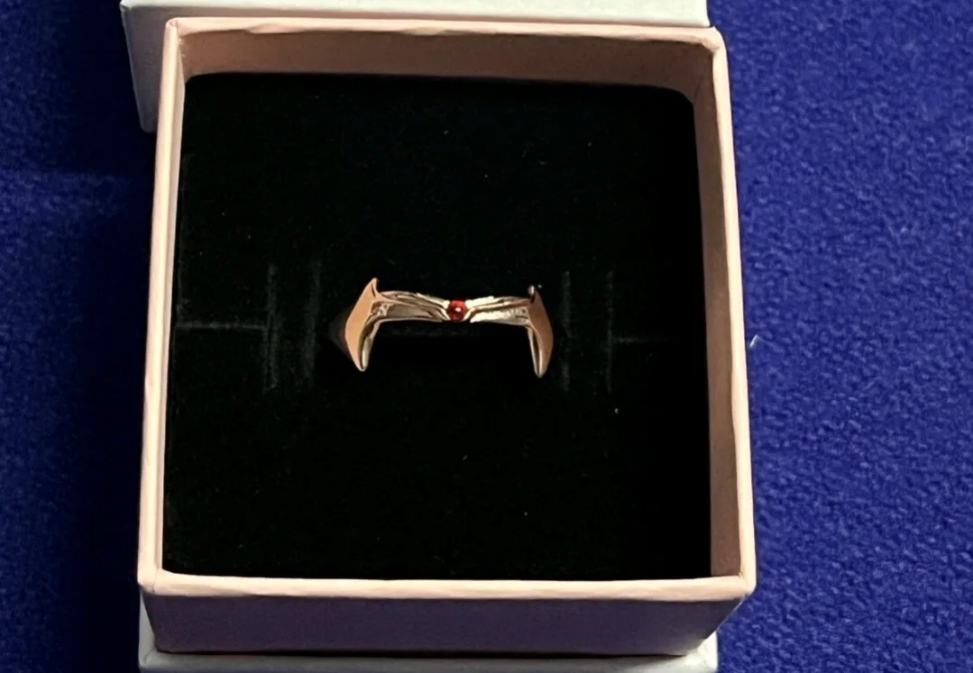 Pandora Scarlet Witch Ring new in box size 7 image indicator(2)