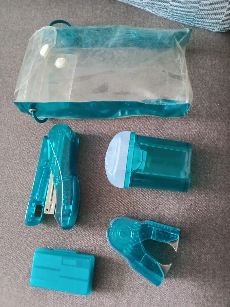 Turquoise Stationery Set with Case image indicator(2)