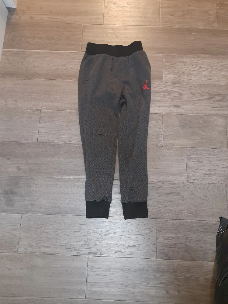 Jordan Therma-FIT Pants, Size 12-13 Yrs thumbnail