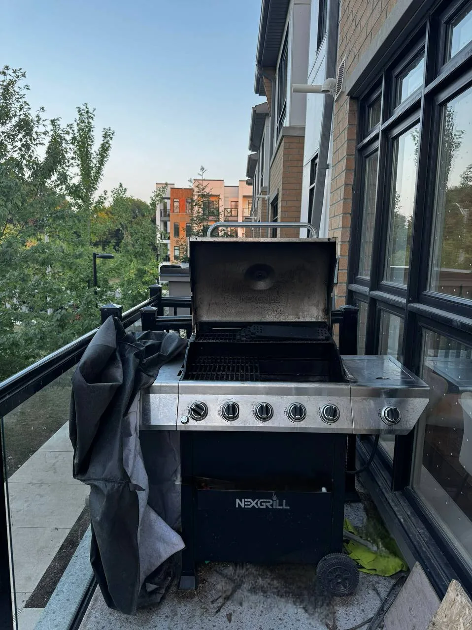 Nexgrill BBQ Grill thumbnail