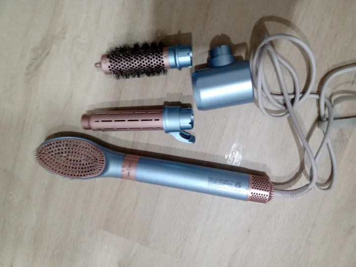 Conair InfinitiPRO DigitalAIRE Styling System image indicator(3)