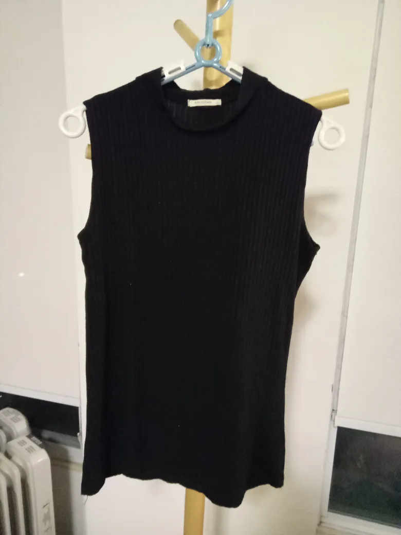 Antistar Black Sleeveless Top - Size L thumbnail