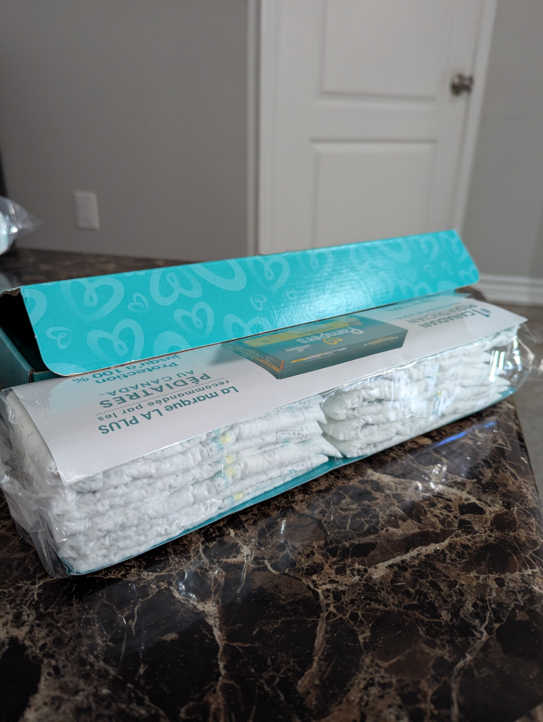 Pampers Diapers for new born (10 diapers bag unopened)