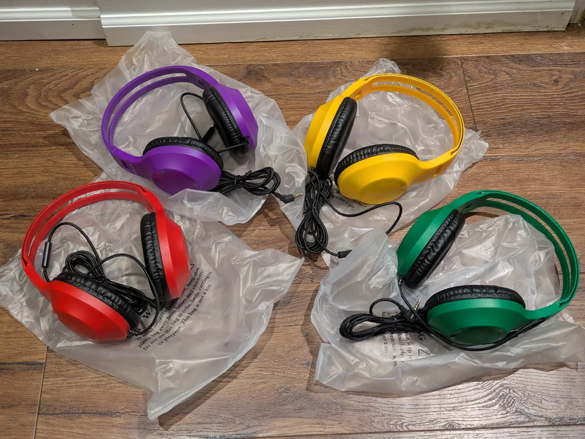 New Eduvy headphones with microphone thumbnail