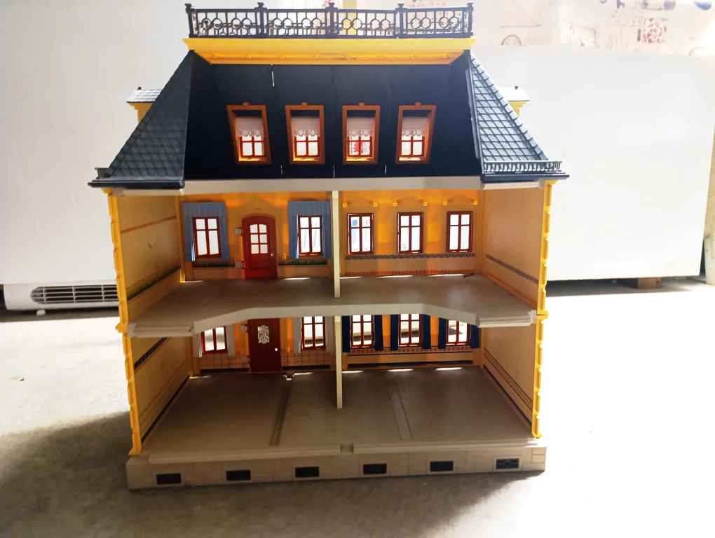 Playmobil Victorian Dollhouse image indicator(2)