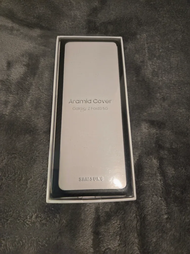 Samsung Galaxy Z Fold3 5G Cases image indicator(2)