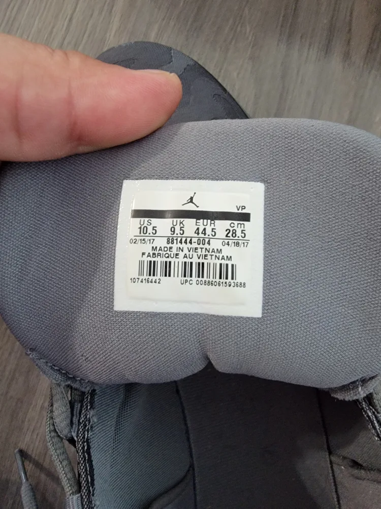 Jordan Flight Runner 2 Grey Camo, Size 10.5 image indicator(3)